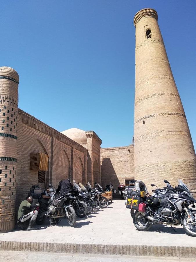 Caravan Sarai Khiva Bagian luar foto
